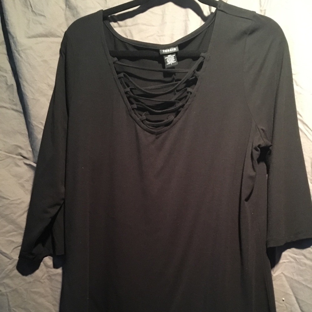 Torrid Foxy Lace Front Tee - Size 3